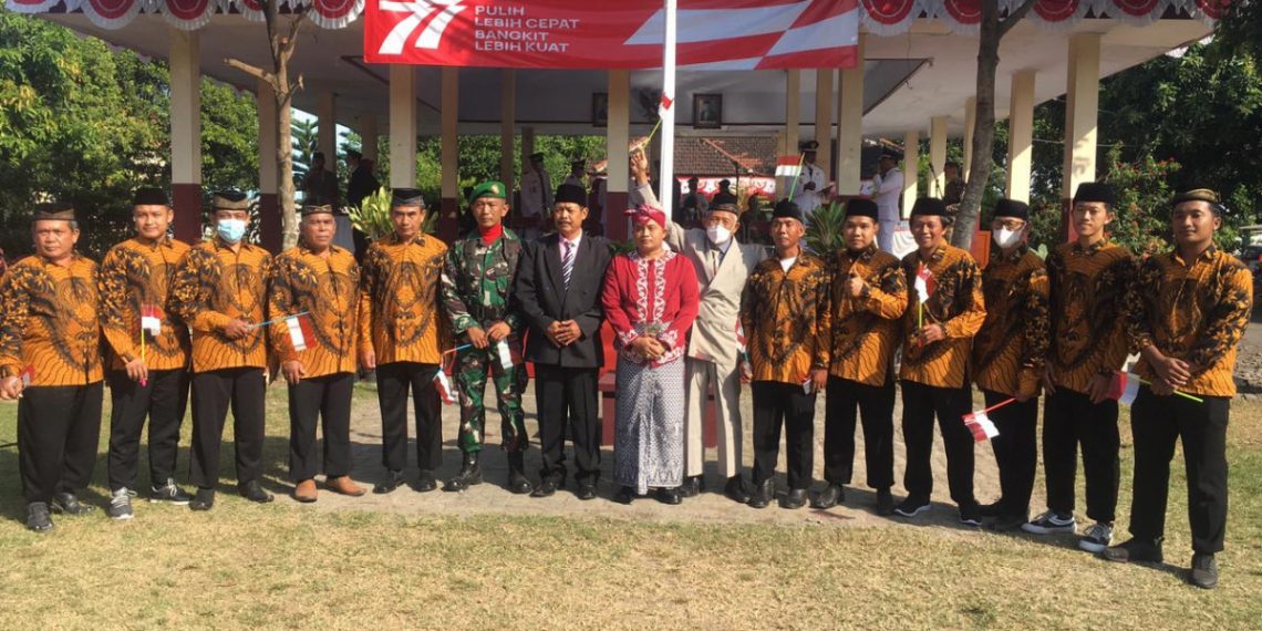 Peringati HUT RI LDII Berpartisipasi Dalam Upacara Bendera Di