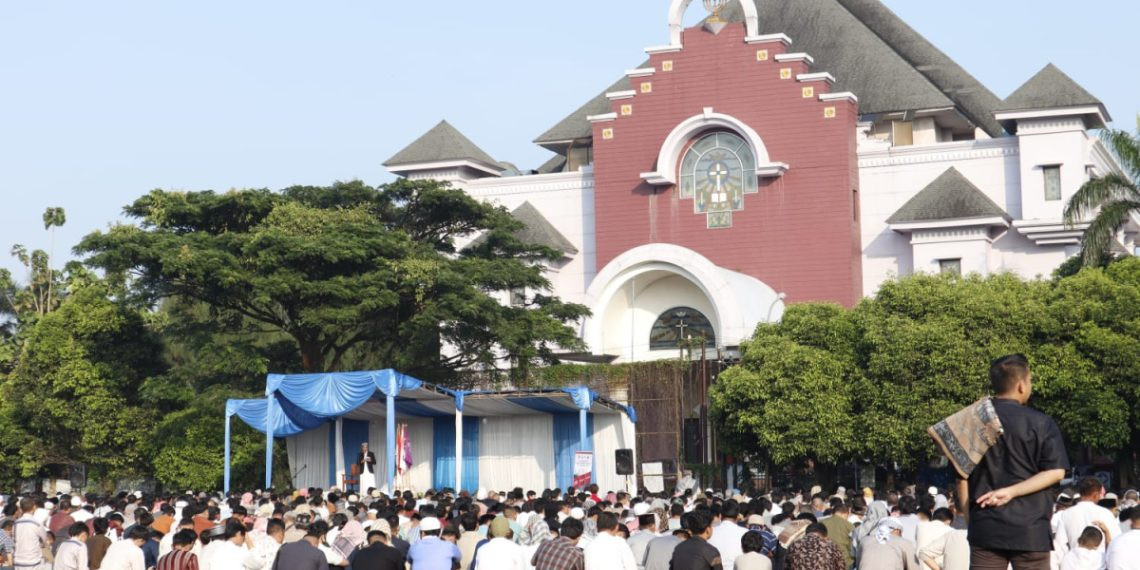 Salat Idul Fitri Ldii Depok Wujud Toleransi Antarumat Beragama