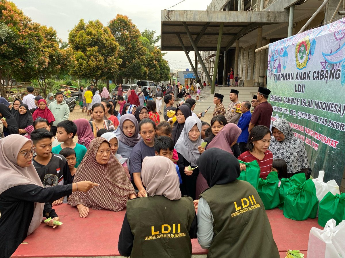 Rajut Tali Silaturahim LDII Bogor Bagikan Ribuan Paket Takjil