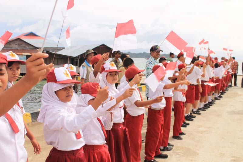 Para siswa di Pulau Natuna